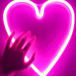 Meet your Posher, Elyse